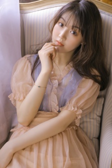 成熟中老年女性高级感照片